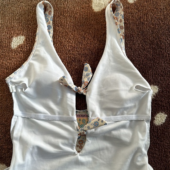 Floral One Piece Swimsuit - Picture 8 of 10